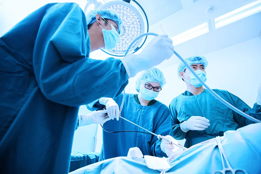 Best Spine Surgeon Dr Shailesh Hadgaonkar
http://w...