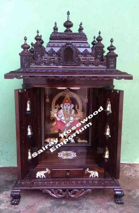 Rosewood Door pooja Mantap
Door pooja mantaps av...