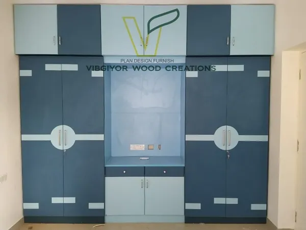 We are the Leading Office Table Manufacturer In Co...