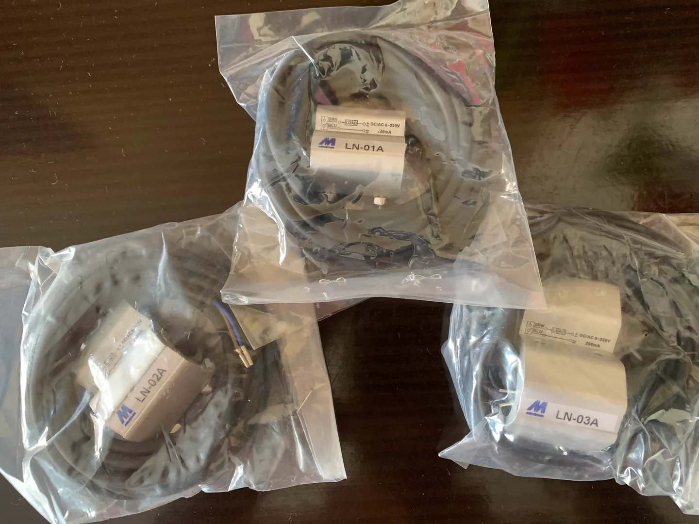 Sensor Switch LN01A | MINDMAN PNEUMATICS
Sensor S...