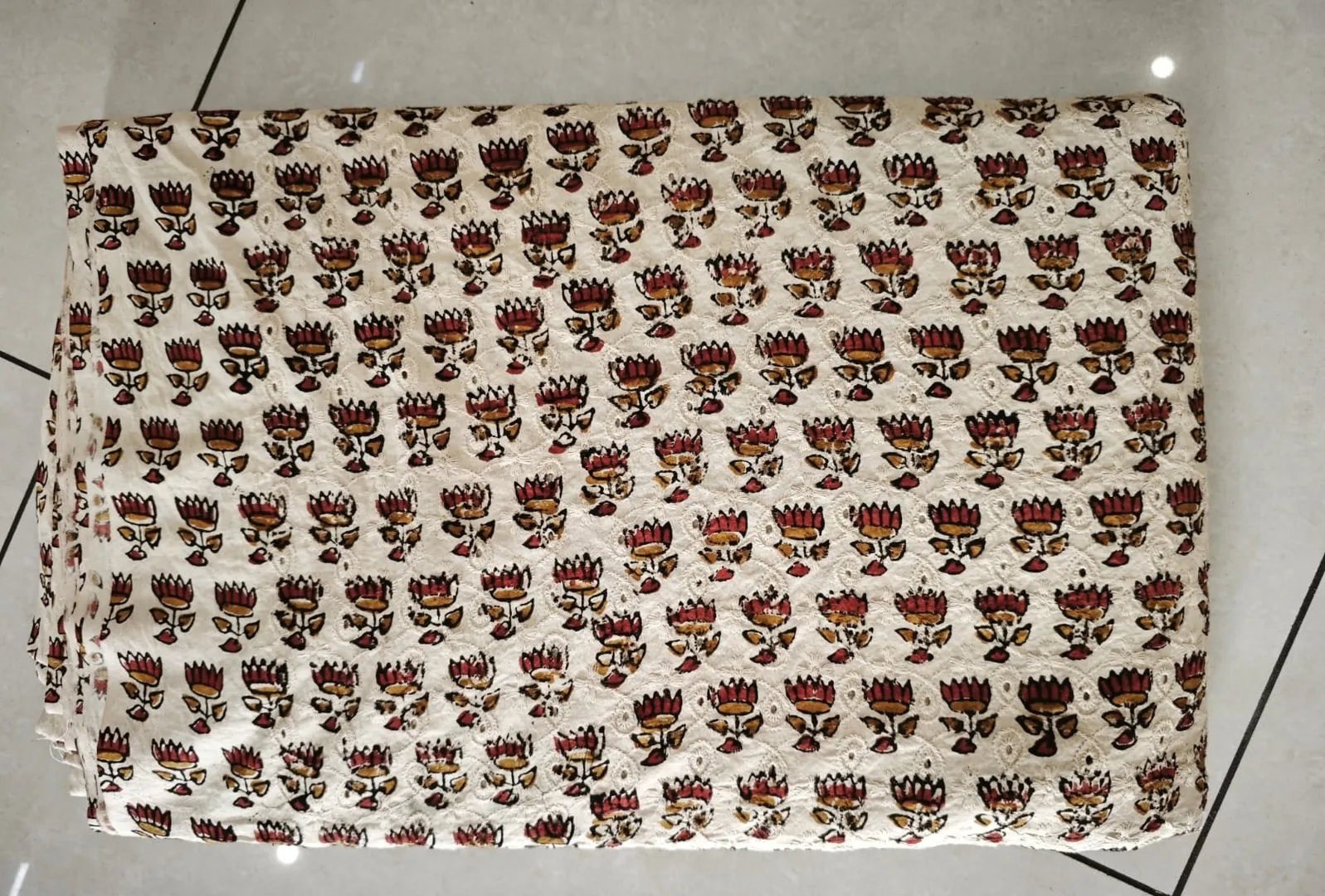 Traditional Print Fabric Supplier in Jaipur – Dabu and Kalamkari Excellence
