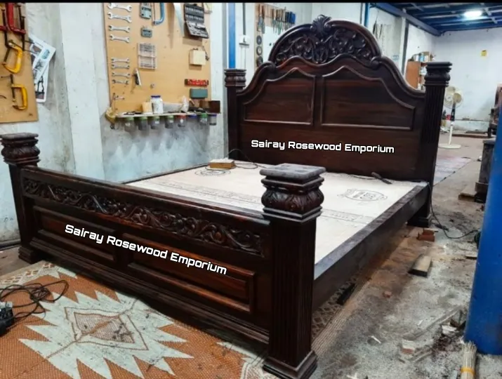 Rosewood King size Cot
6 X 6.5 heavy Thickness wi...
