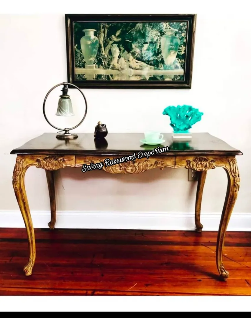 Console table teak wood
Depth 24"
Width 42"
Hei...