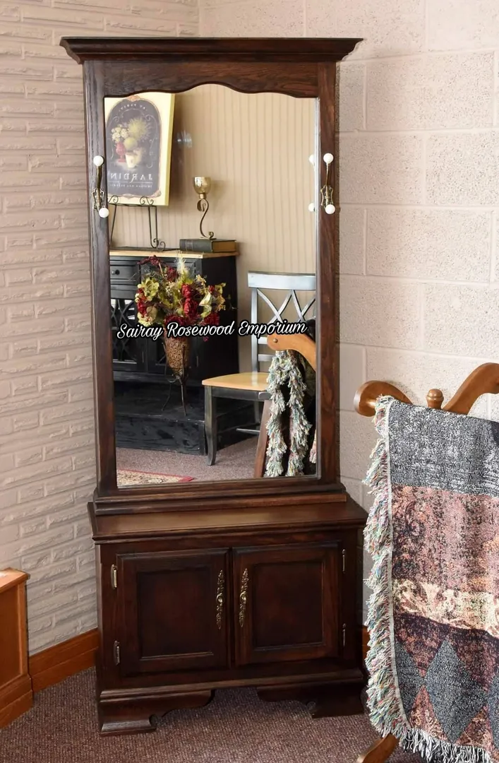 Rosewood Dressing Table
Depth 16"
Width 30"
Heig...