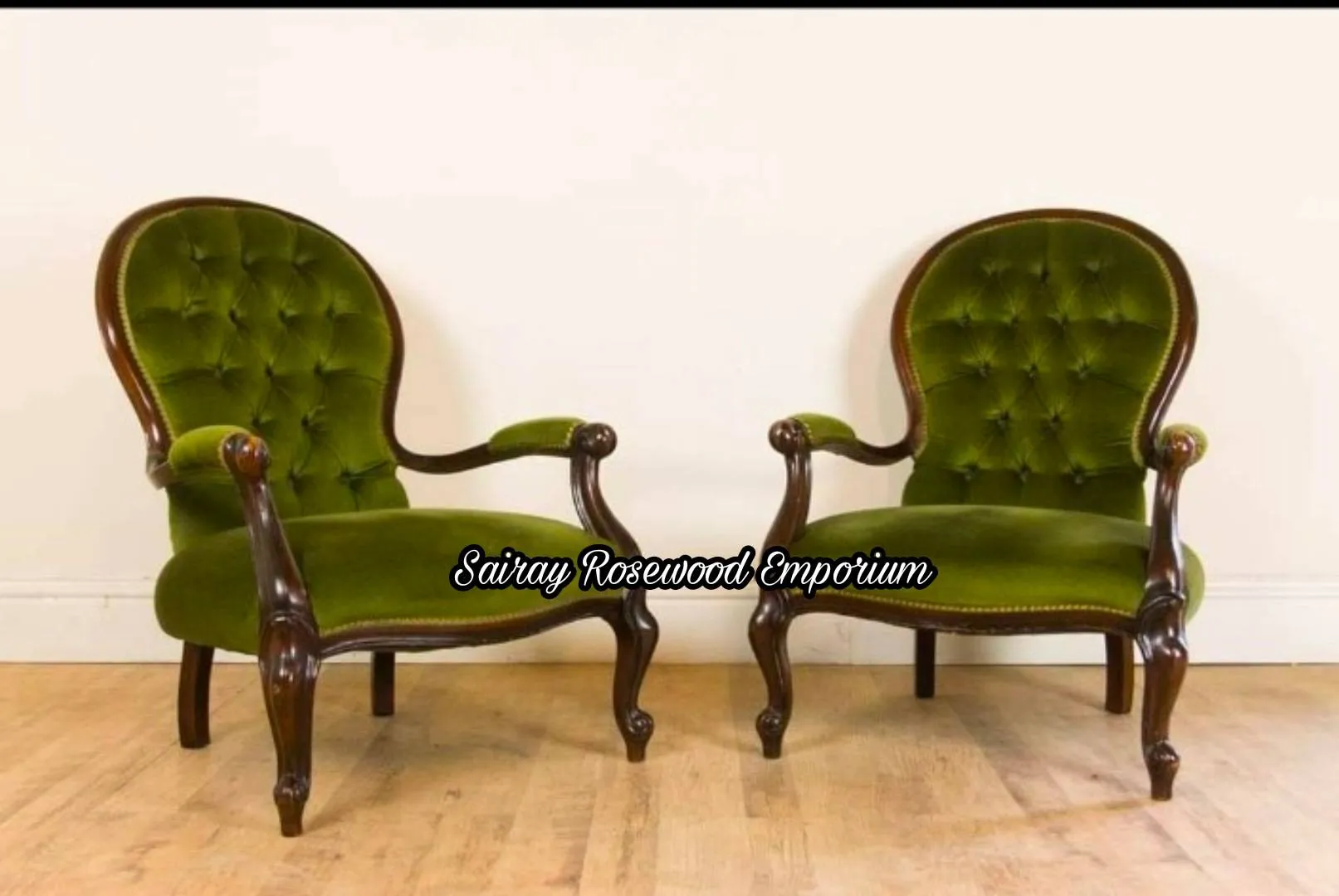 Rosewood Aram Chairs
Heavy king Chairs
With Vint...