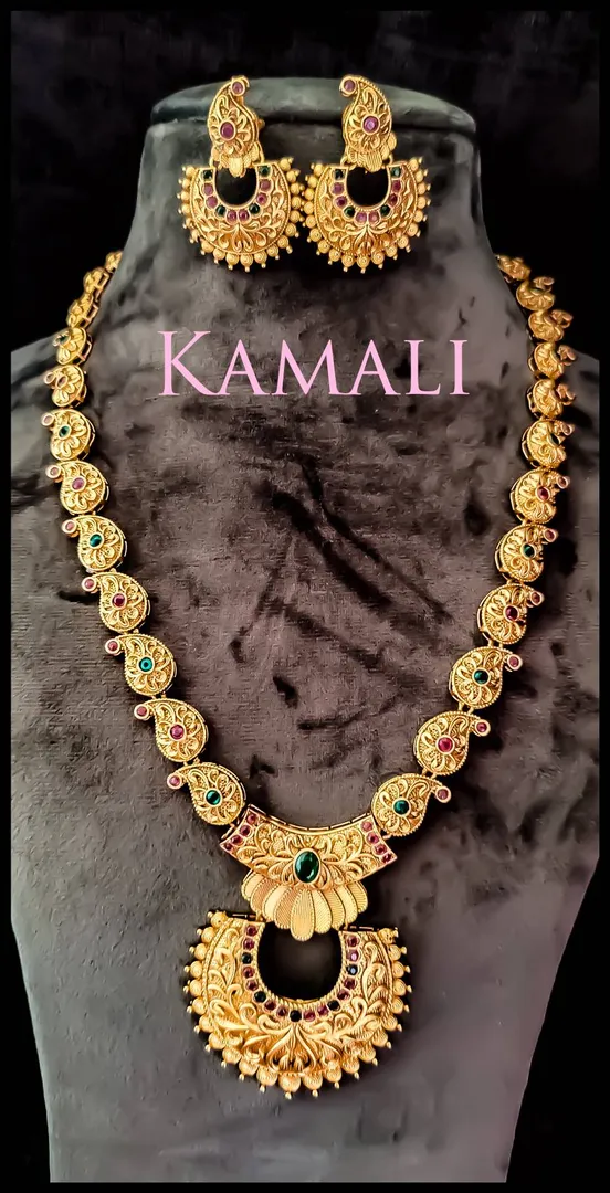 Oxidised Gold Plated Antique Jewellery Set
Manga ...