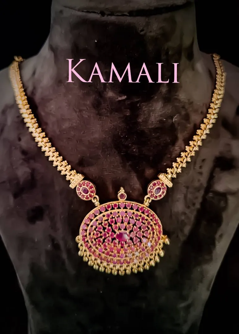 Dollar chain
Ruby Stone Dollar Chain
Semipreciou...