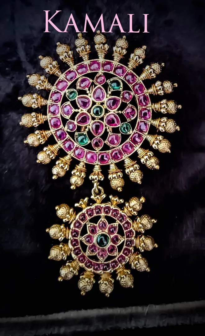 Jada Pin
Oxidised Gold Plated Antique Jewellery w...