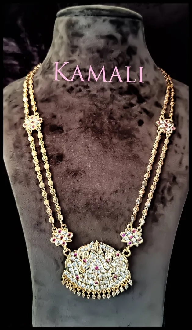 Impon Dollar Chain
White Stone Dollar two layere...