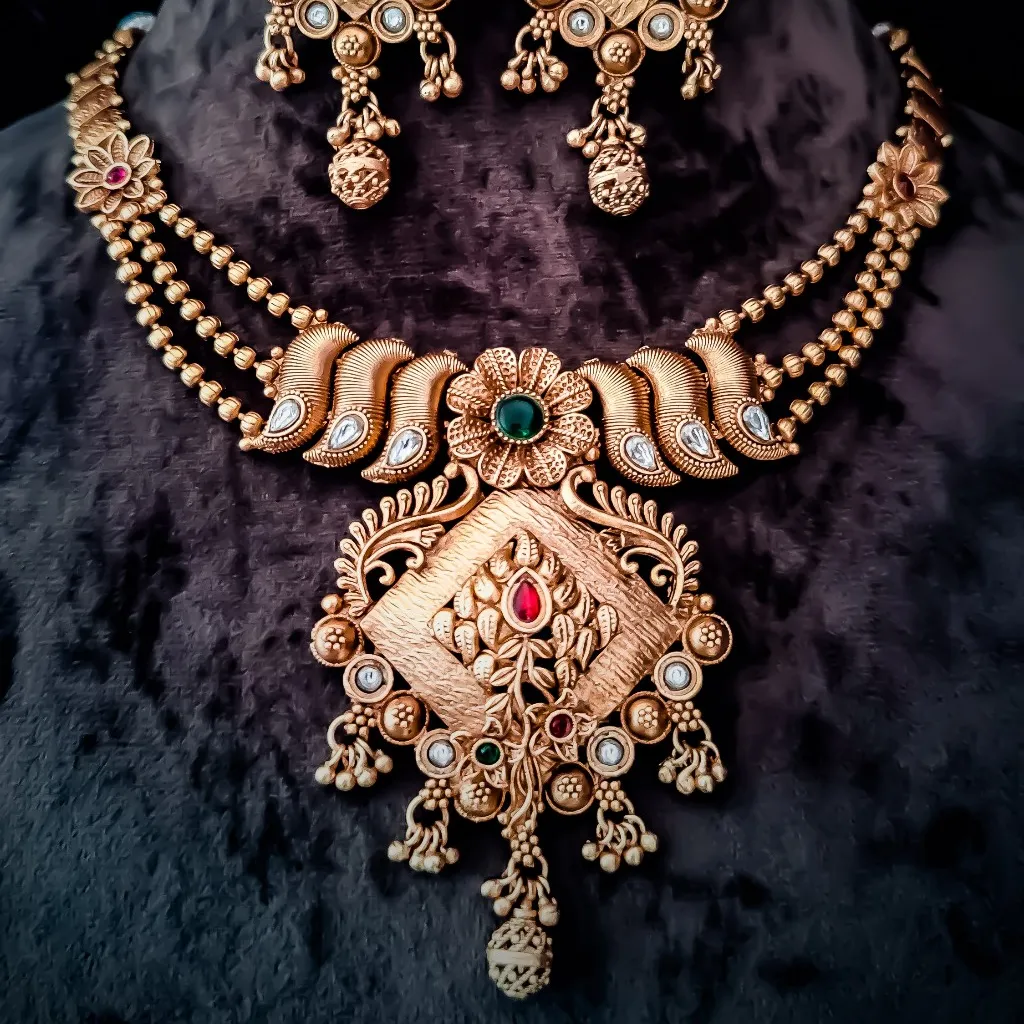 Antique Necklace set for Women
For full image fo...