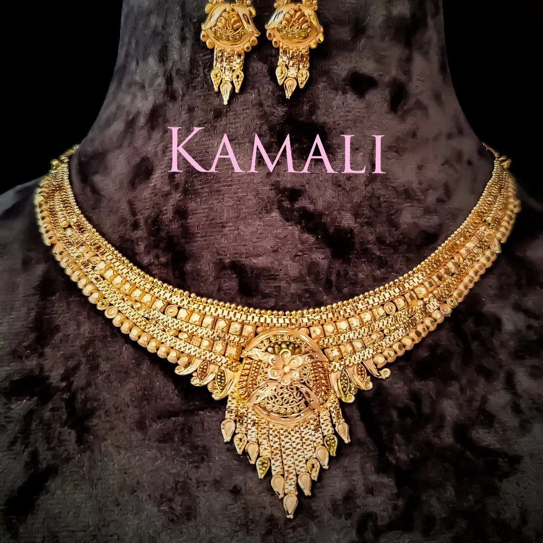 Bombay Necklace with Stud and drops with North Scr...