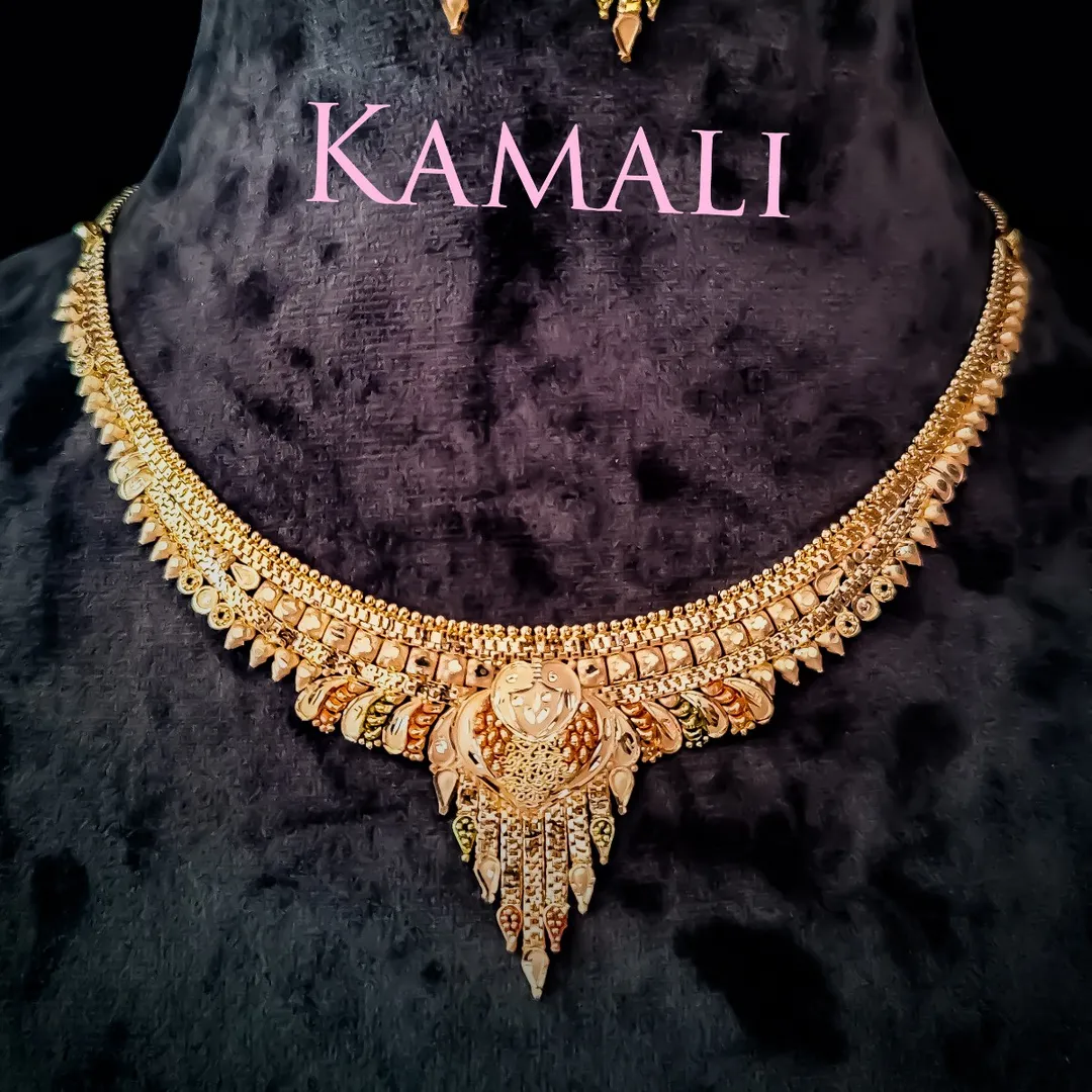 Bombay Necklace with Stud and drops with North Scr...