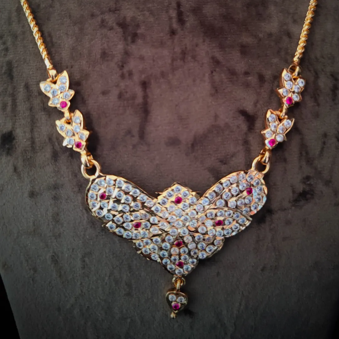 Impon Dollar Chain
CZ Stones setting
Artificial ...