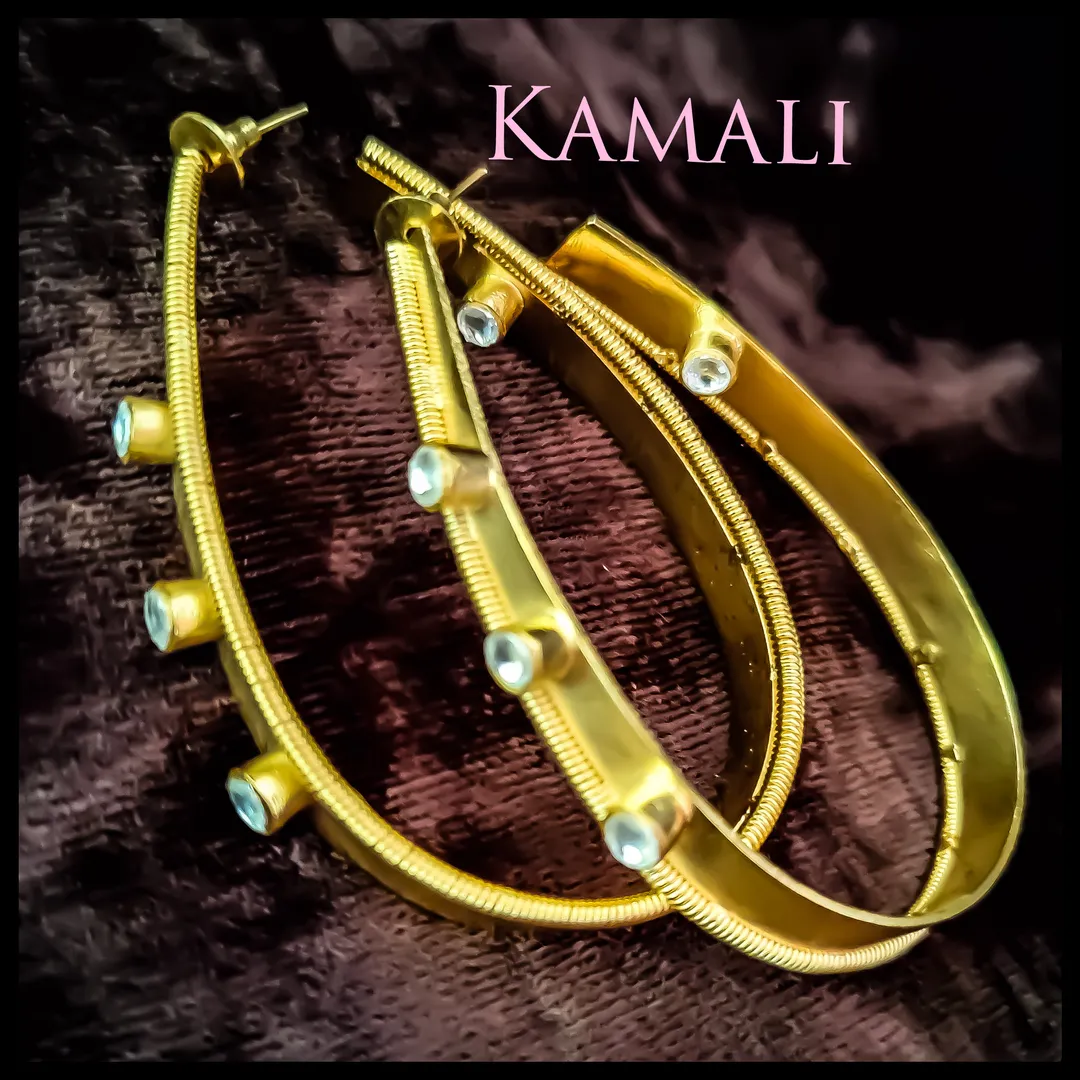 Kundan Ear Rings
Kamali - Radiance Collections
E...