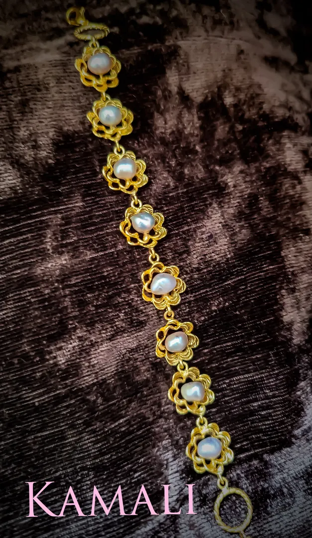 Antique Pearl Bracelets
Artificial Gold Plated An...