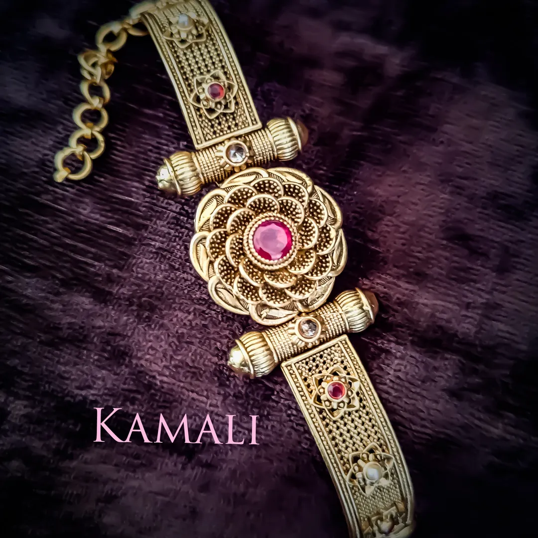 Bracelet for Women
Kamali Queen Radiance Collecti...