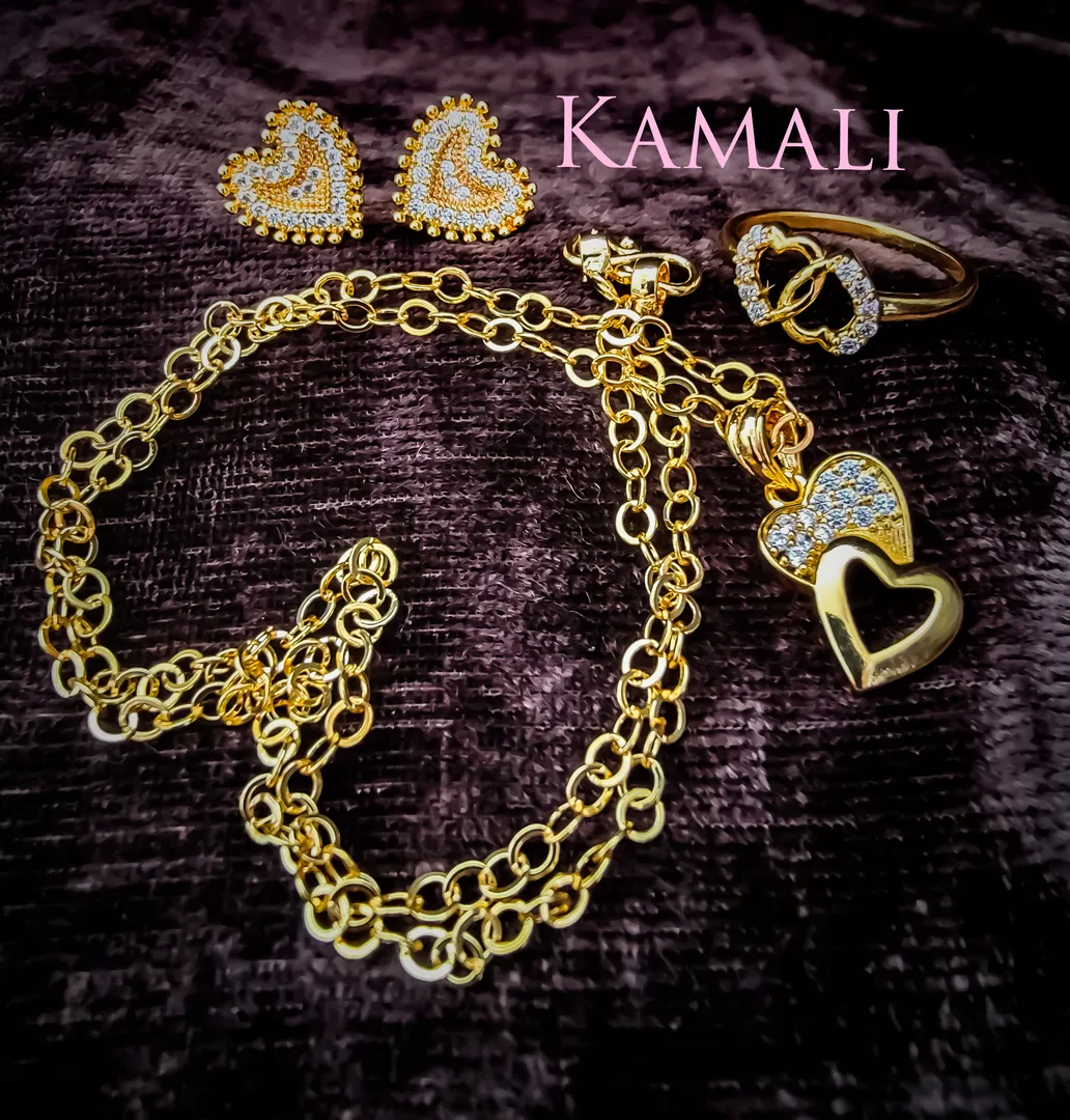 Chain Stud and Ring combo
Kamali Queen Lazuli Col...
