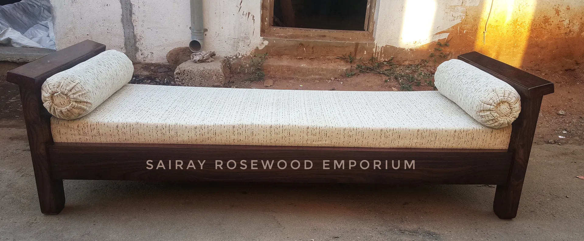 Rosewood Couch
morden Design Dewan
all heavy 2" t...