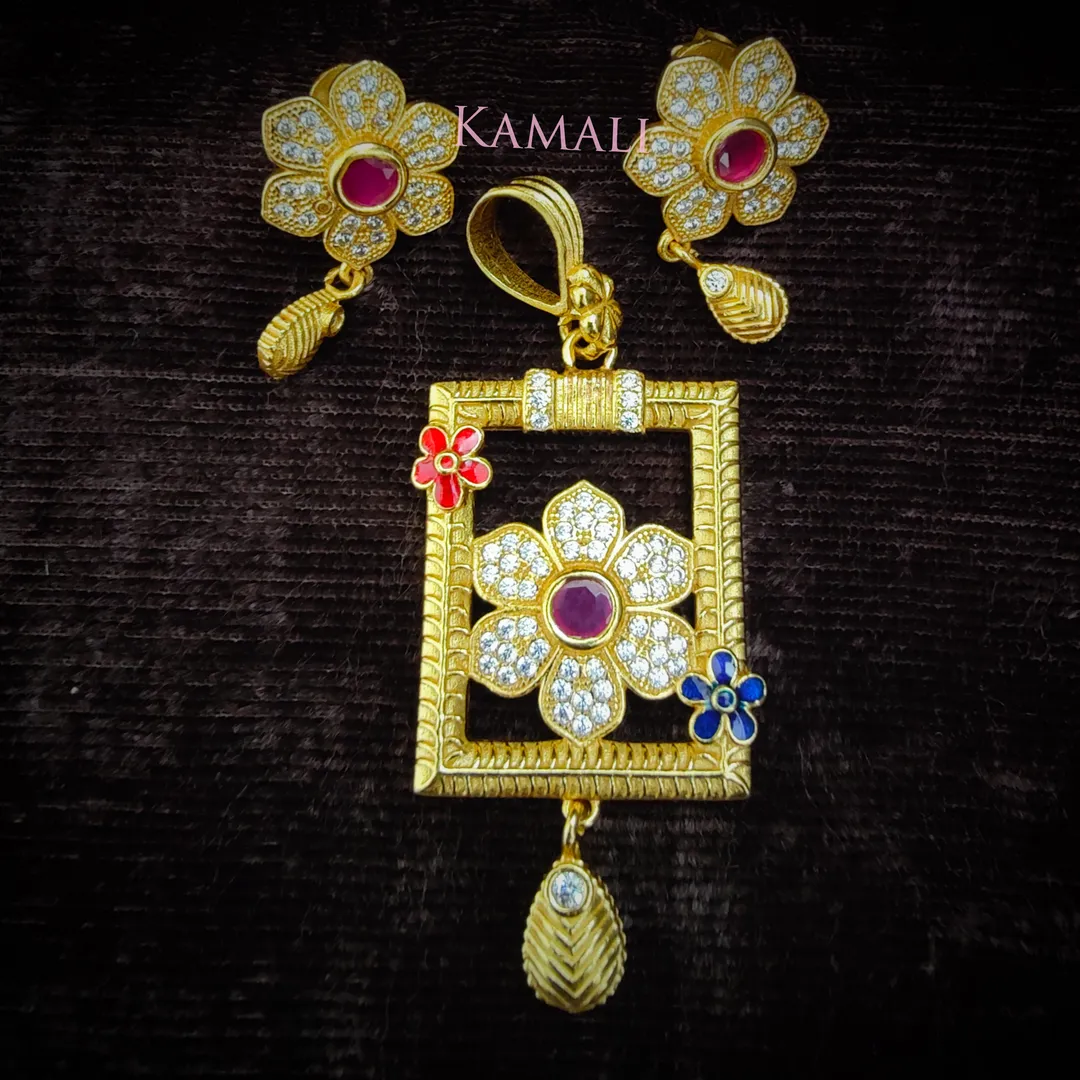 Fancy Pendants
Artificial Gold Plated Casting Pen...