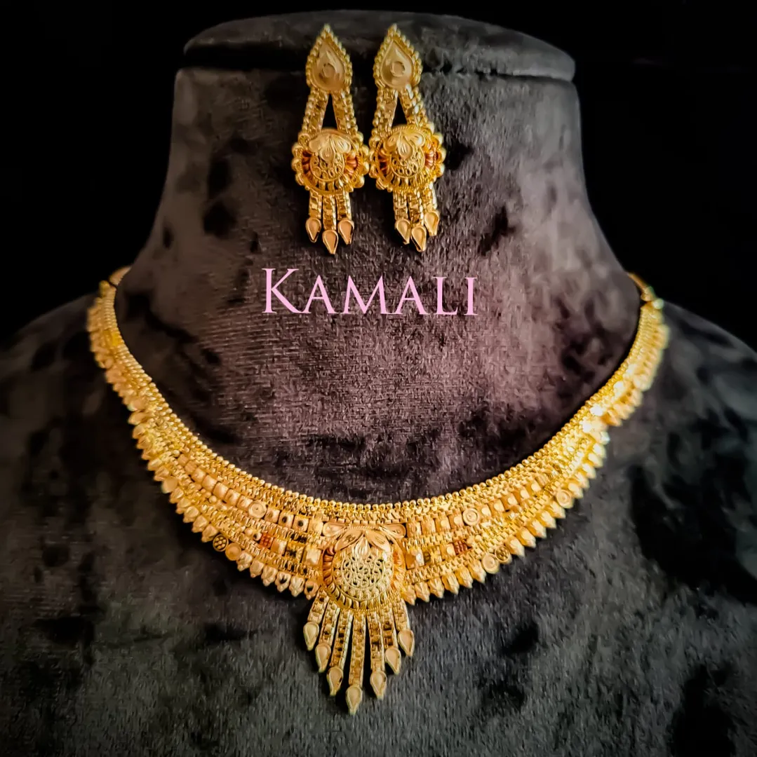 Gold Mix Impon Necklace
Kamali Queen Imperial Col...