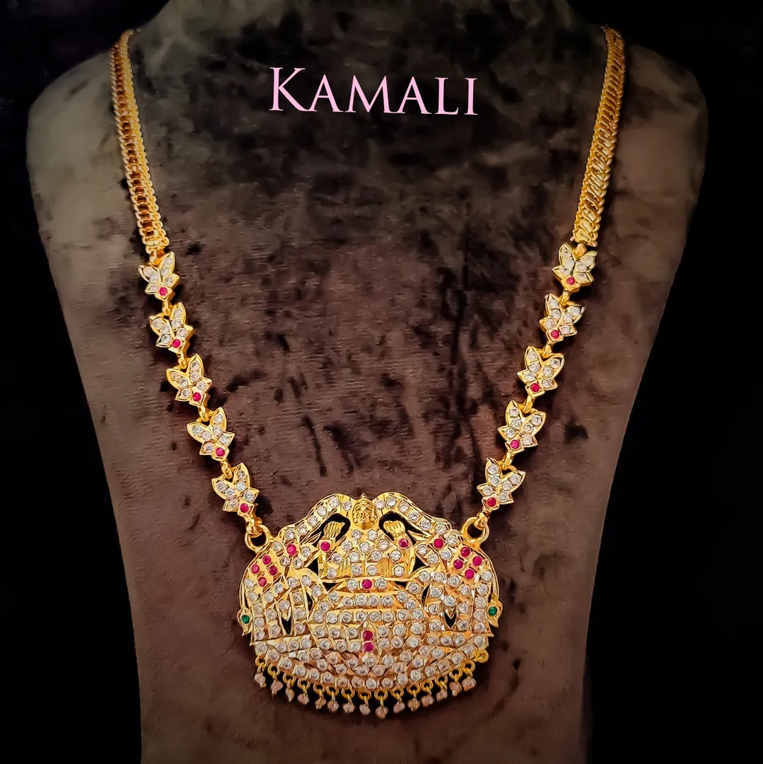 Impon Gaja Lakshmi Dollar Chain
Artificial Gold P...