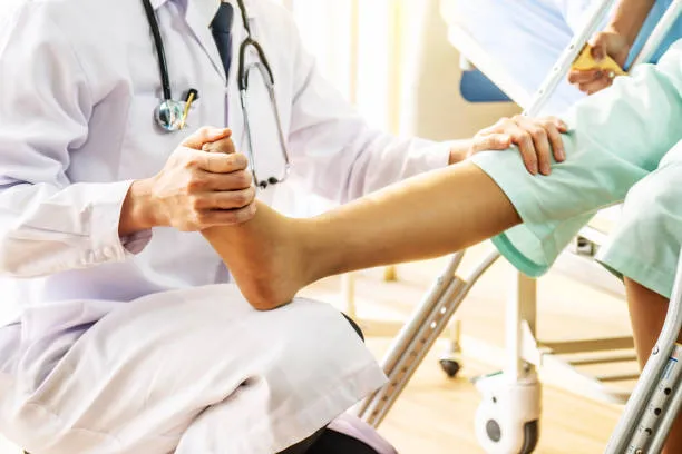 "Finding the Best Orthopedic Care in Nashik for Fr...