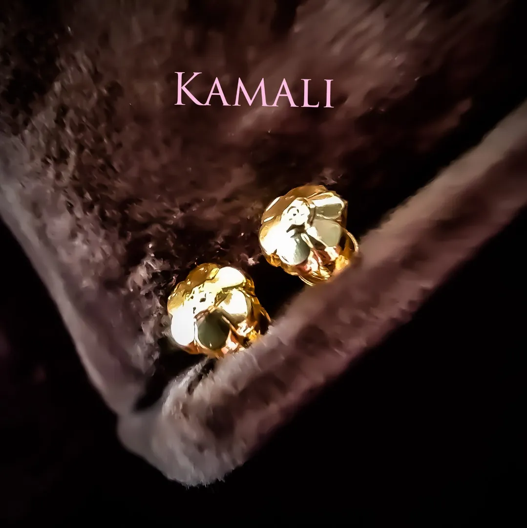 Small baby Studs
Recommended for Daily Wear
Sout...