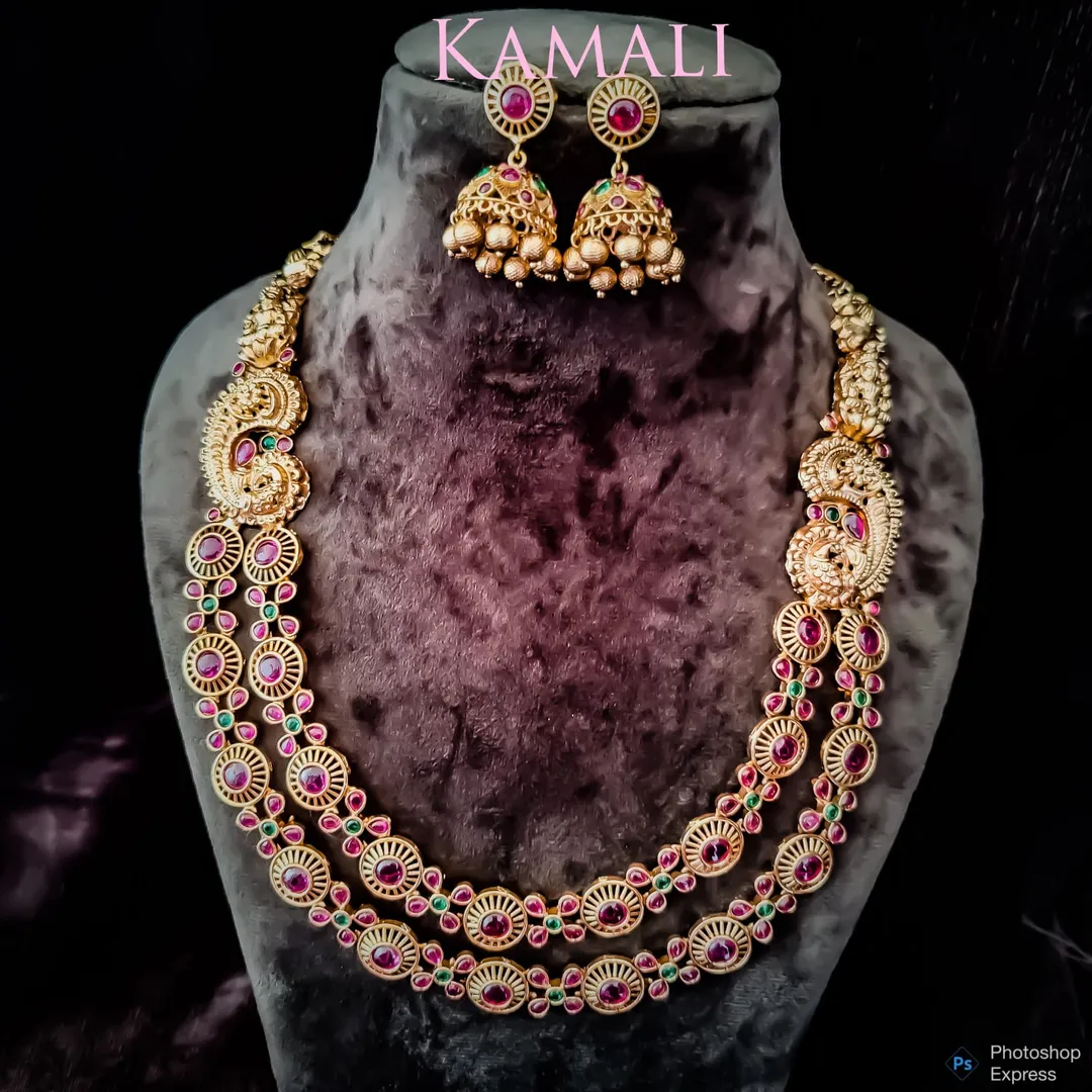 Two Layer Antique Haram
With centre Mango motiff
...