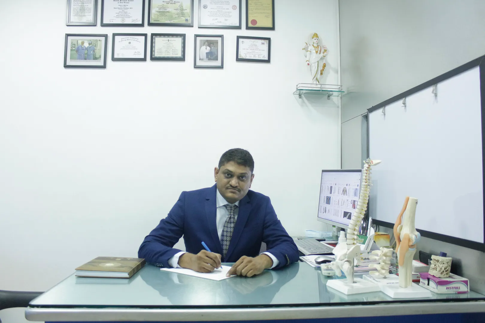 Finding Spine Surgeon in Pune? Spine Specialist in...