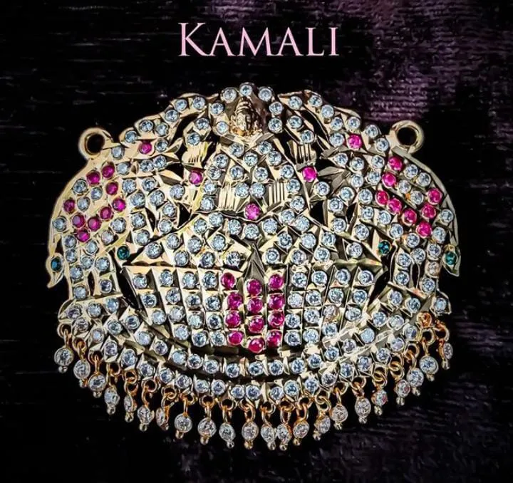 Impon Kal Dollar
Impon CZ Stone Pendant
Artifici...
