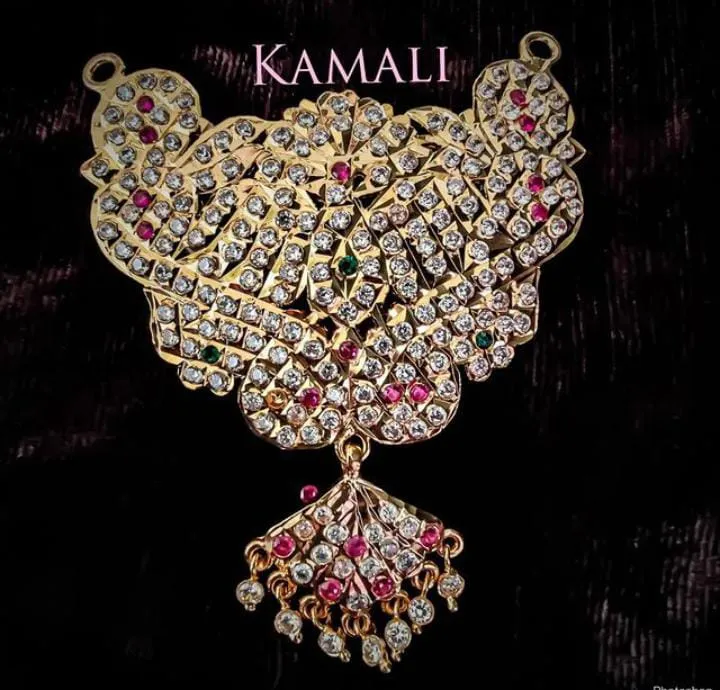 Impon Kal Dollar
Impon CZ Stone Pendant
Artifici...