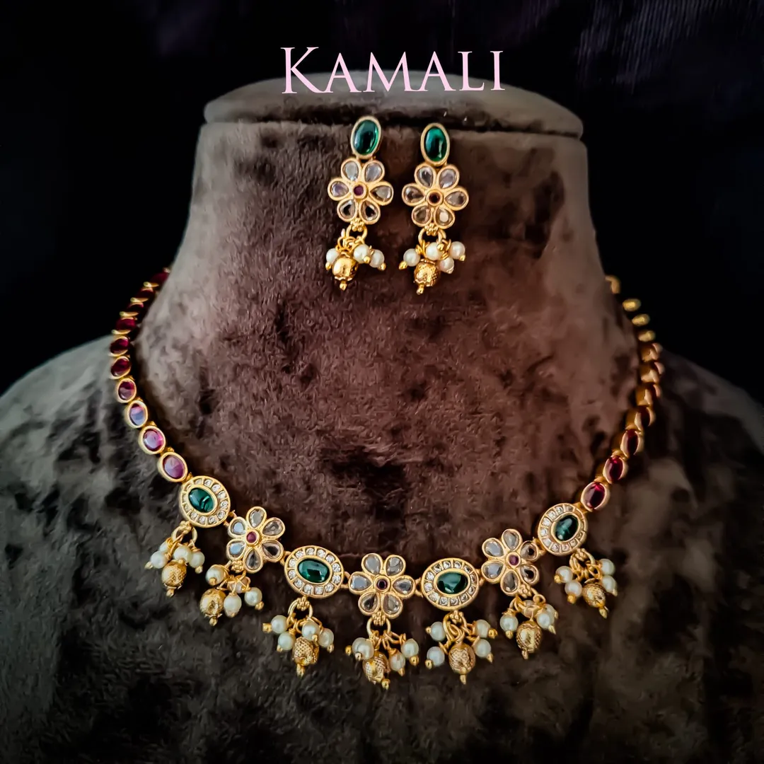 Simple Necklace designs
Kamali Queen Lazuli Colle...