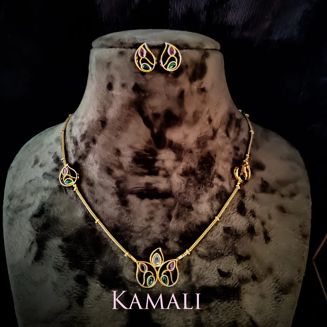 Simple Necklace designs
Kamali Queen Lazuli Colle...