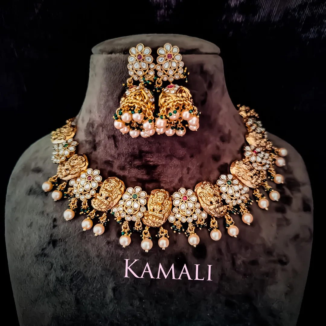 Kamali Queen Antique Collections
Necklace set for...