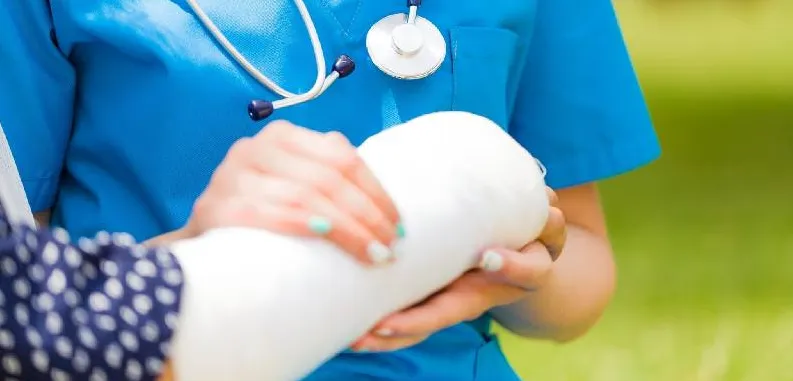 Fracture and Accident Care at Anand Orthopaedic Ho...
