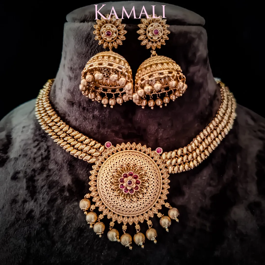 Kamali Queen Antique Collections
Necklace set for...