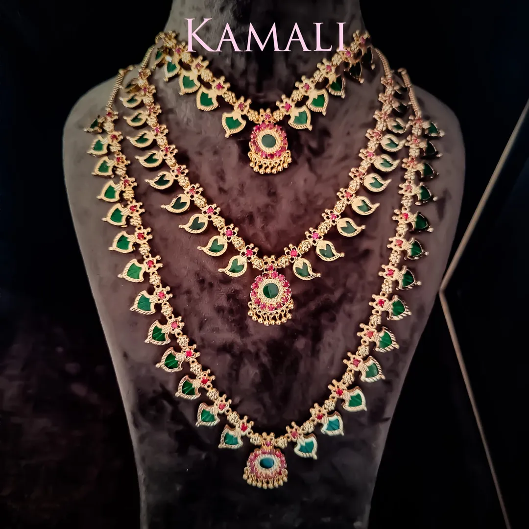 Pallaka Necklace and Haram
Mini Haram
Artificial...