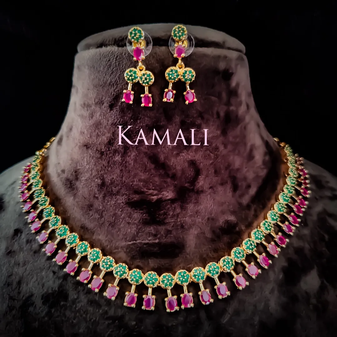 Red and Green Necklace set for Women
Kamali Queen...