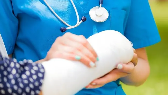 Fracture and Accident Care at Anand Orthopaedic Ho...