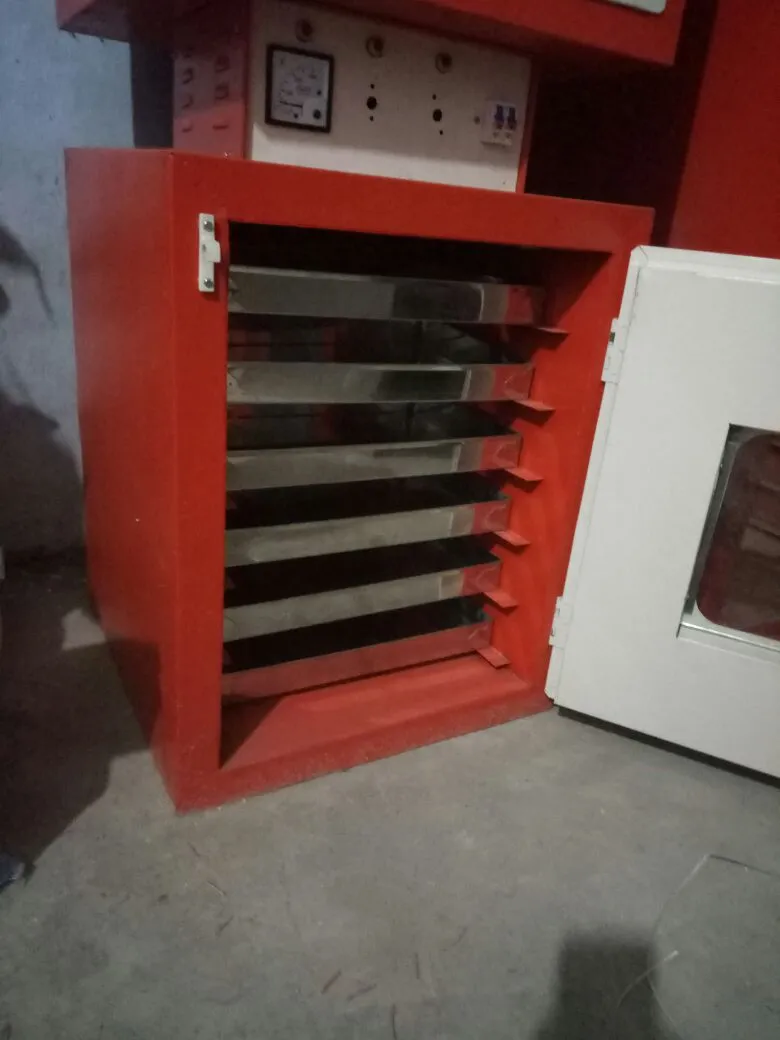 TRAY DRYER machine Manufacturer in Nagpur Pune, Am...