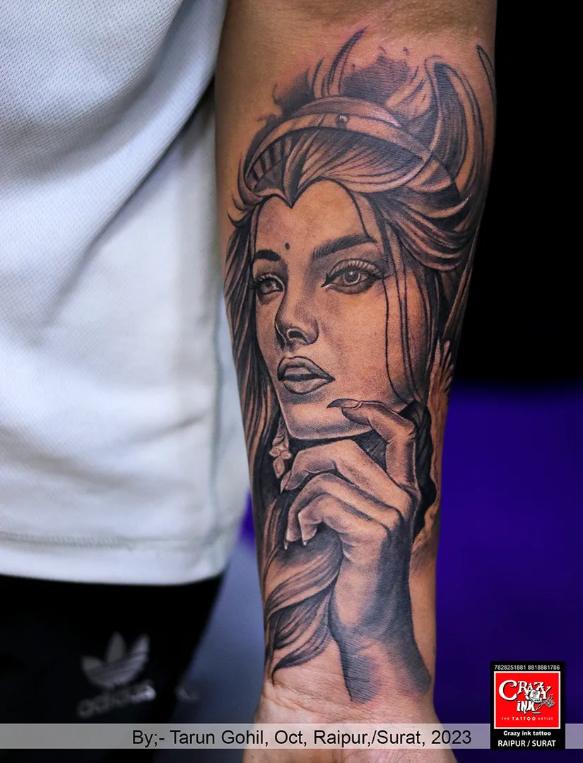 BEAUTY GIRL FACE TATTOO DESIGN,
Lady head tat...