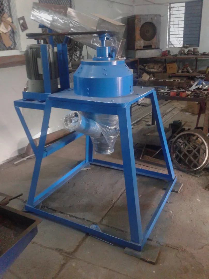 Pulveriser for micronutrients Grinding SS model Ma...