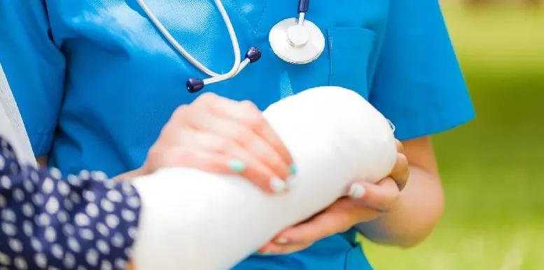 Fracture and Accident Care at Anand Orthopaedic Ho...