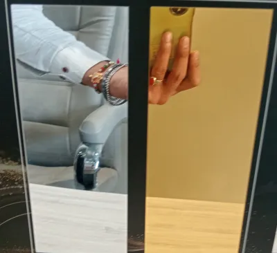 Mirror acrylic sheets sized 8x4 feet are versatile...