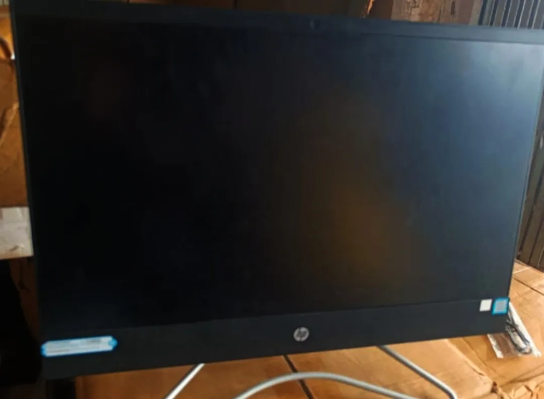 HP 200 G3 All-in-One PC – The Perfect Blend of Pow...