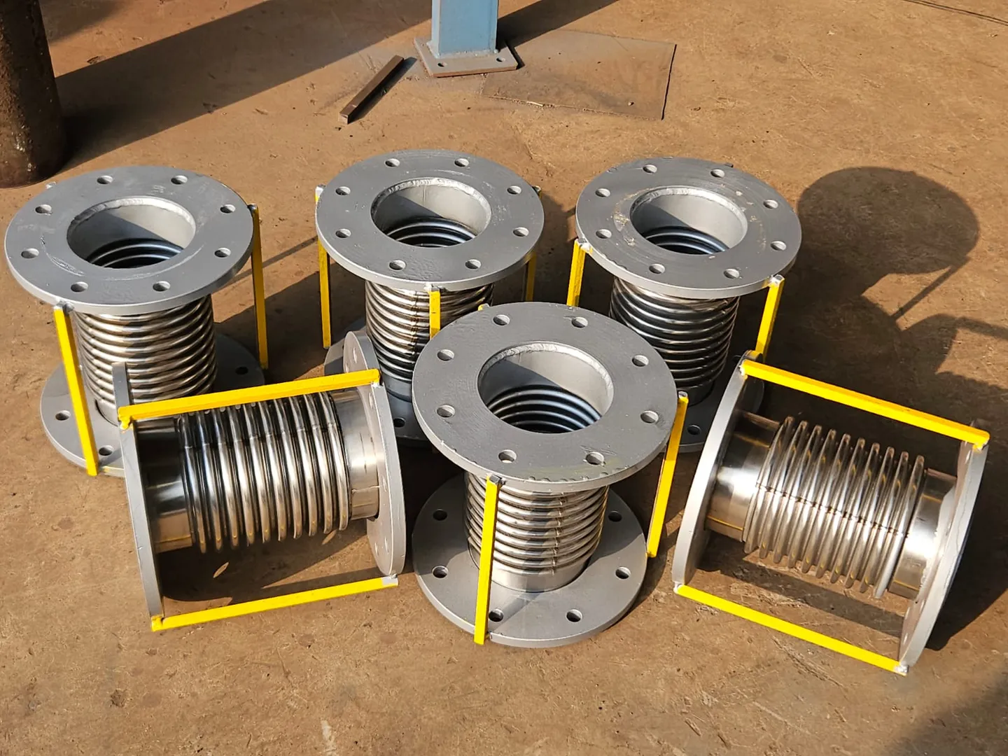 |expansion bellows|
Expansion bellows are essenti...