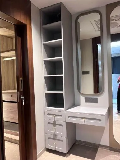 Makeup Vanities in Pune UNR Kitchens creates custo...