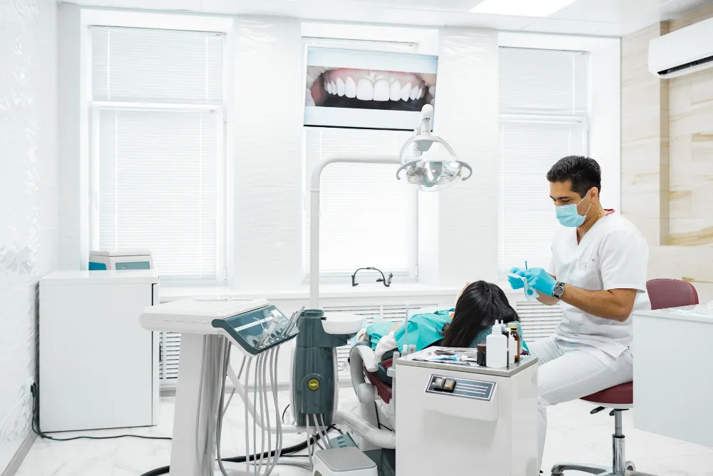 Nearest Dental Clinic in Anna Nagar – Convenient a...