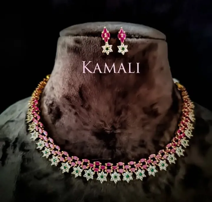 Red and Green Necklace set for Women
Kamali Queen...