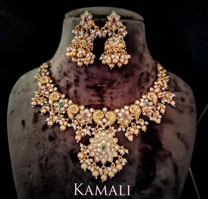 Kamali Queen Antique Collections
Necklace set for...